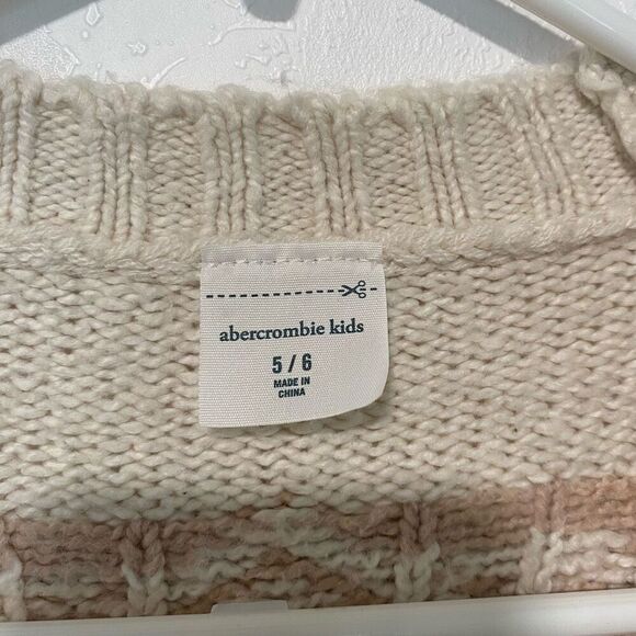 Abercrombie Kids Tribal Knit Cardigan | Size 5/6 | Fall Sweater - Picture 3 of 5